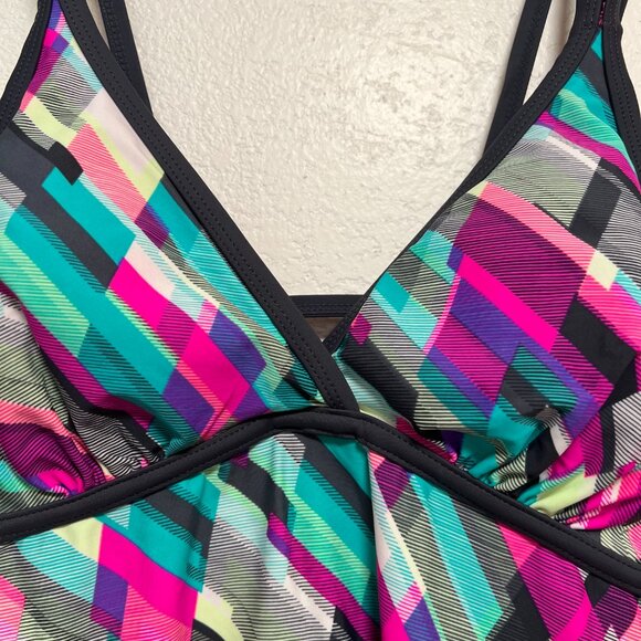 Free Country Tankini Top (XL) and Board Short (L) 2 Piece Swim Set - Picture 3 of 14